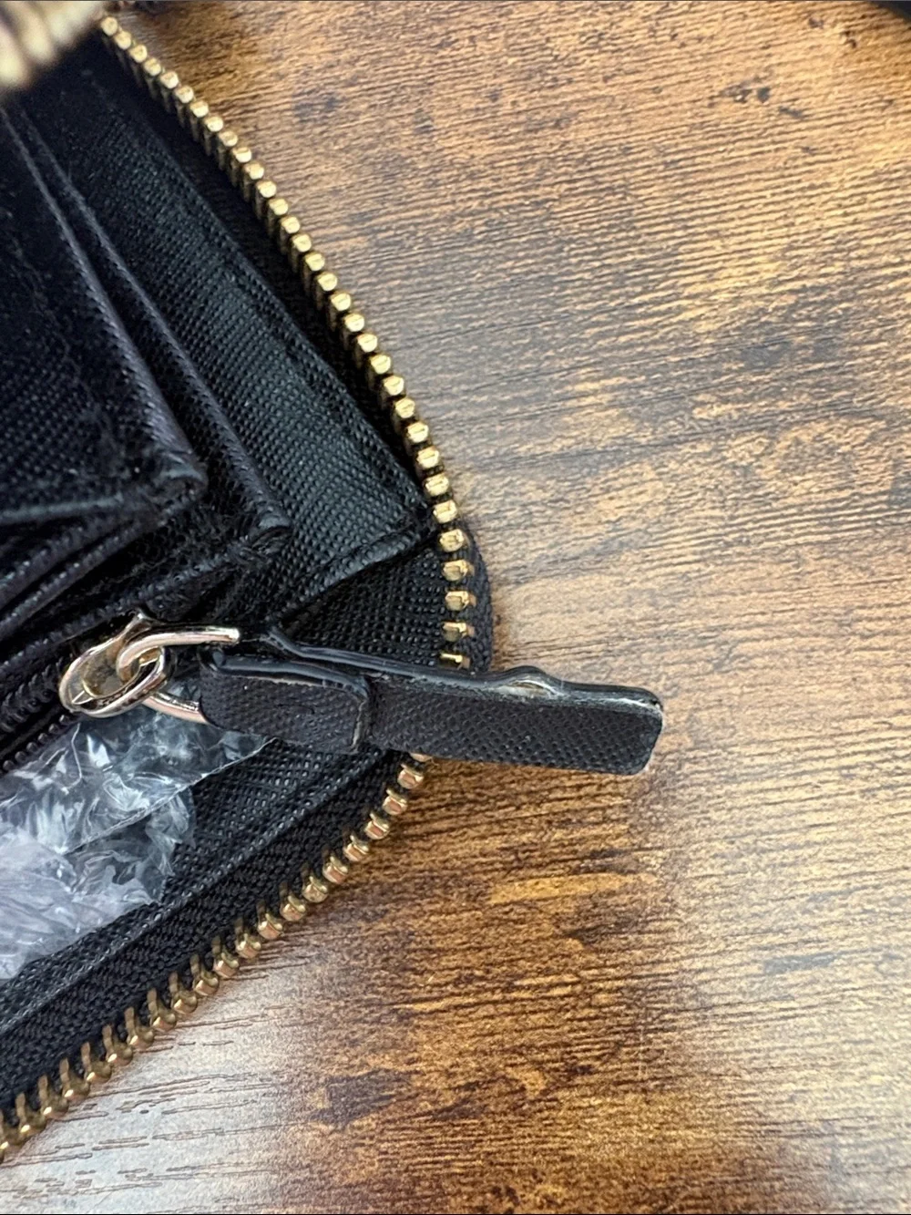 Kate Spade New York Laurel Way Neda Saffiano Black eather Zip Continental Wallet